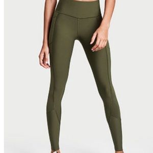 Victoria Sport Knockout Tight